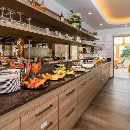 Garni-hotel Farmerhof Parcines